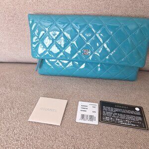 Chanel classic clutch